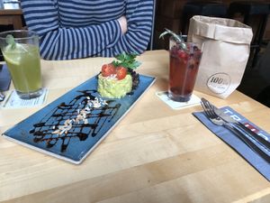 Avocadocreme-Vorspeise at T.R.U.D.E. in Hamburg