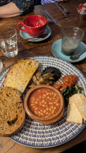 Big vegan breakfast at The Canteen in Nailsworth