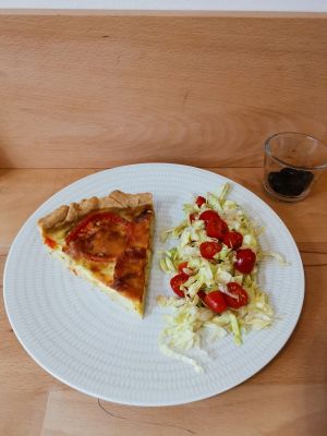 Quiche tomates oignon  at Veggie Pause  in Fes