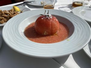 Tomate relleno con ricotta de anacardos  at Xaloc Lounge in Alicante