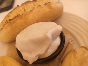 Alioli vegano tremendo at Xaloc Lounge in Alicante