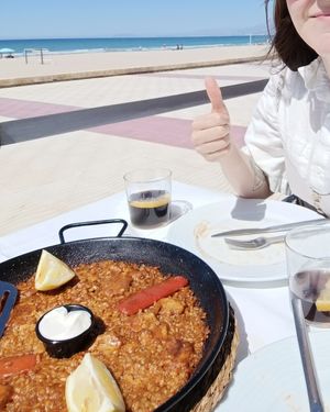 Paella with chorizo and chicken, all vegan ❤️‍🔥🥘 at Xaloc Lounge in Alicante