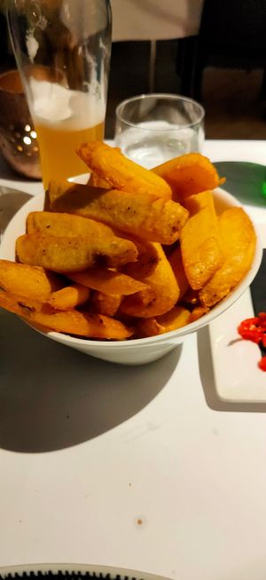 Rustic chips at Zinc in Port Douglas