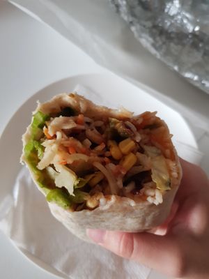 Burrito chili sin carne and veggie mix at BABs Burritos in Maastricht