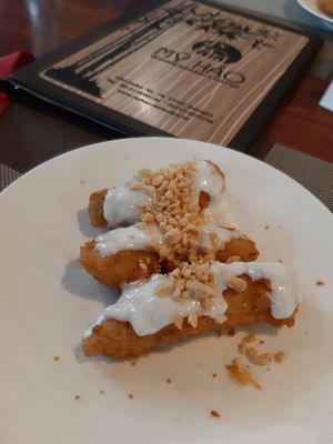 baked bananas with coconut milk and peanuts at My Hao in Erlangen