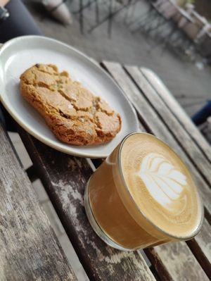 Vegan flatwhite with oat milk at WAVE in East London