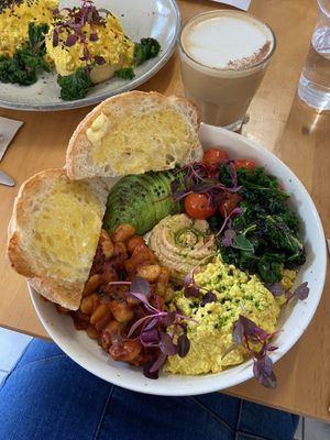 Brekkie bowl  at WAVE in East London