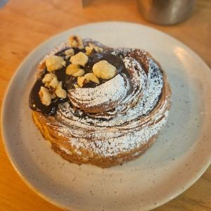  at WAVE in East London