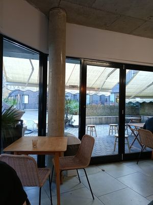 More outside seating at WAVE in East London