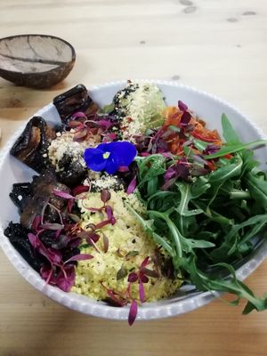 Brekky bowl at WAVE in East London