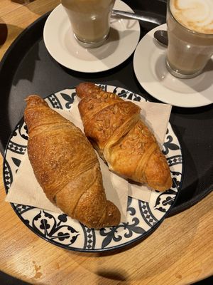 Panes brioche veganos  at Torrefazione Cannaregio in Venice