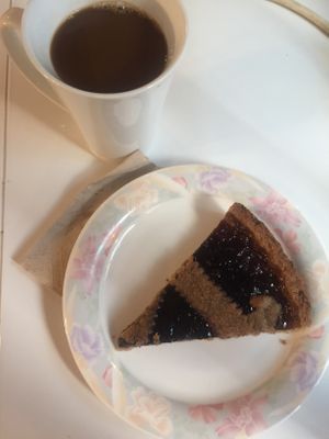 vegan cake at Torrefazione Cannaregio in Venice