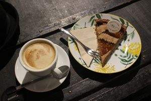 ginger lemon tart and soy cappuccino at Torrefazione Cannaregio in Venice