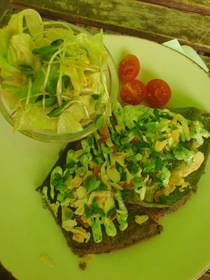 Zielony naleśnik at Caffe Miasto in Warsaw