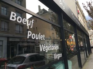 Vitrine  at Holy Moly in Caen