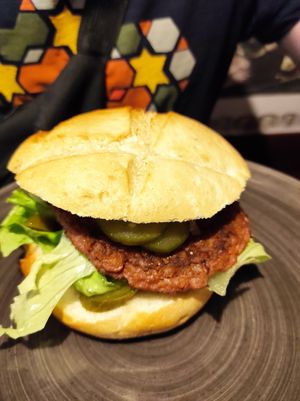 Hamburguesa vegana al gusto (se pueden seleccionar varios ingredientes) at O'Dowells in Santa Cruz De Bezana