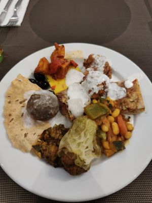 Vegan Buffet at Jardim das Cerejas - Chiado in Lisbon