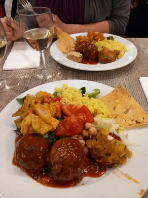 Fantastic vegan buffet at Jardim das Cerejas - Chiado in Lisbon