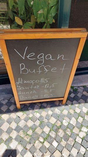 Outside at Jardim das Cerejas - Chiado in Lisbon