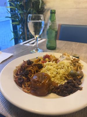 A little bit of everything  at Jardim das Cerejas - Chiado in Lisbon