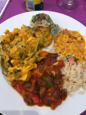 my hot plate at Jardim das Cerejas - Chiado in Lisbon