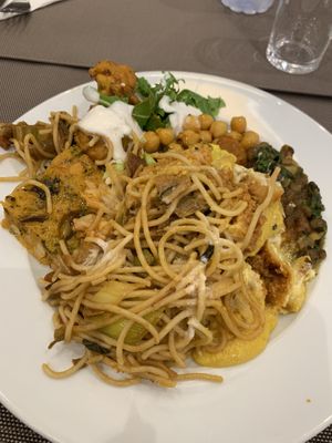 Yummy - 8,5€ buffet at Jardim das Cerejas - Chiado in Lisbon