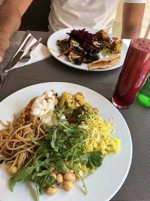 Buffets  at Jardim das Cerejas - Chiado in Lisbon