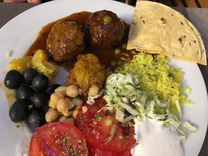 Buffet at Jardim das Cerejas - Chiado in Lisbon