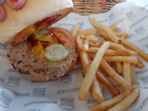  at Burgershack in Kampot