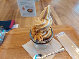 Amagashi sundae at Rakuen Cafe in Naha