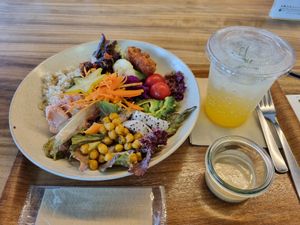  at Rakuen Cafe in Naha