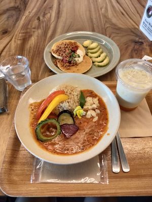  at Rakuen Cafe in Naha