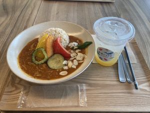 Curry  at Rakuen Cafe in Naha