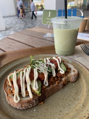 Taco rice toast with soy matcha latte at Rakuen Cafe in Naha
