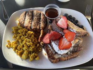 Breakfast platter at Palm Greens Cafe in Palm Springs