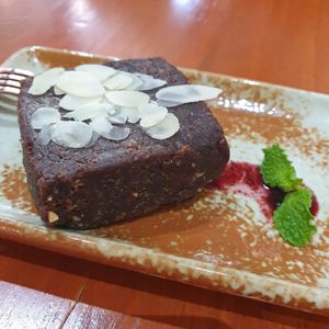 Raw brownie at Easy Health in Pattaya