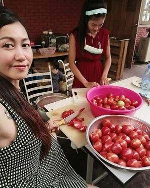 Make Shakshuka at Sababa in Chiang Mai