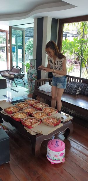 fall in love with them. #chefjeab #lifeissababa #sababacm #hummuscm #falafelcm #falafesit at Sababa in Chiang Mai