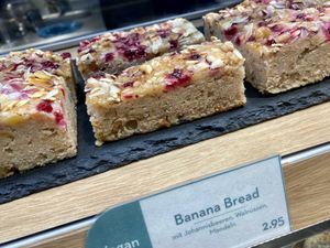 cake at Dean & David in Erfurt