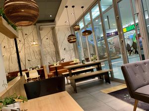 inside at Dean & David in Erfurt