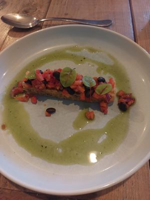 Vegan voorgerecht (krokante polenta) at Bistro De Rode Kater in Deventer