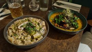 Vegan creamy pasta at Le Potager de Charlotte - Rennequin in Paris