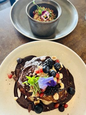 « Fraise » et crêpes de riz/amande   at Le Potager de Charlotte - Rennequin in Paris