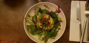 Avocado entree at Le Potager de Charlotte - Rennequin in Paris