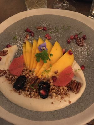 Dessert: mango  at Le Potager de Charlotte - Rennequin in Paris