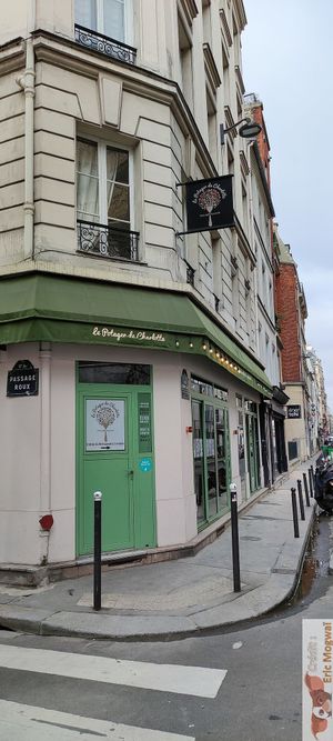 Facade at Le Potager de Charlotte - Rennequin in Paris