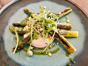 Grilled green asparagus   at Le Potager de Charlotte - Rennequin in Paris