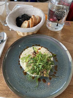 Tofu starter with good sauce  at Le Potager de Charlotte - Rennequin in Paris