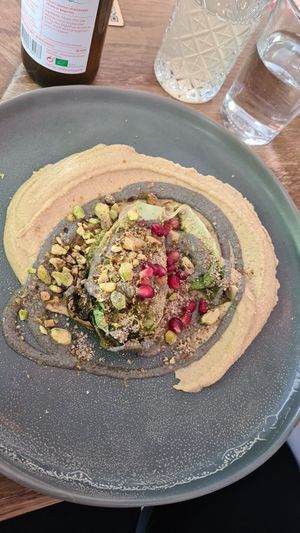 Hummus at Le Potager de Charlotte - Rennequin in Paris