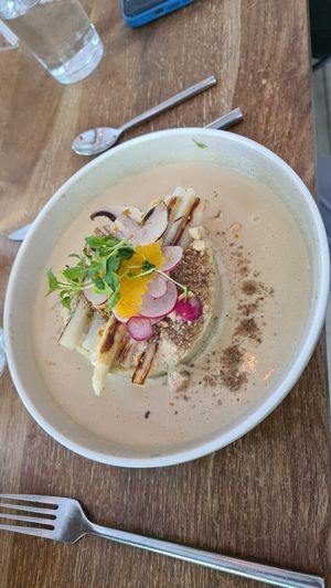Purée de pommes de terres noisettes at Le Potager de Charlotte - Rennequin in Paris